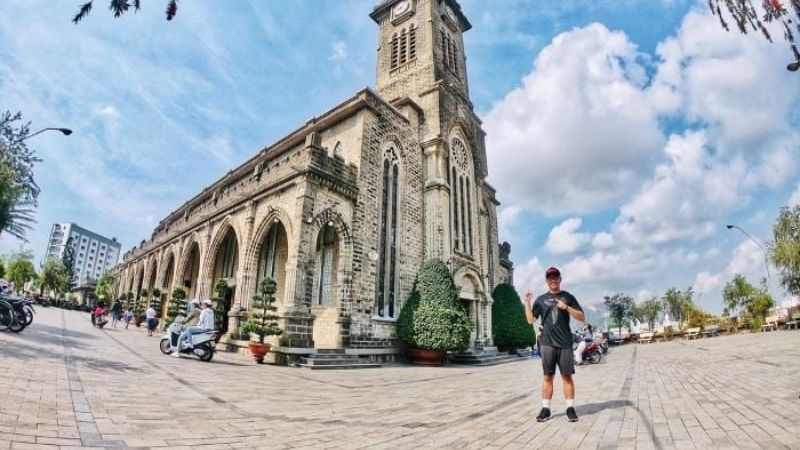Hình ảnh nhà thờ Đá Nha Trang trải qua gần 100 năm lịch sử