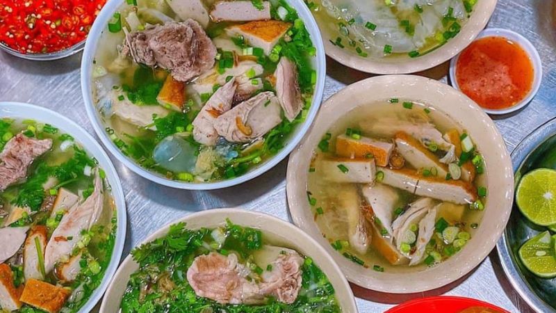 Bánh canh chả cá Trần Thị Tín Nha Trang đặc sắc